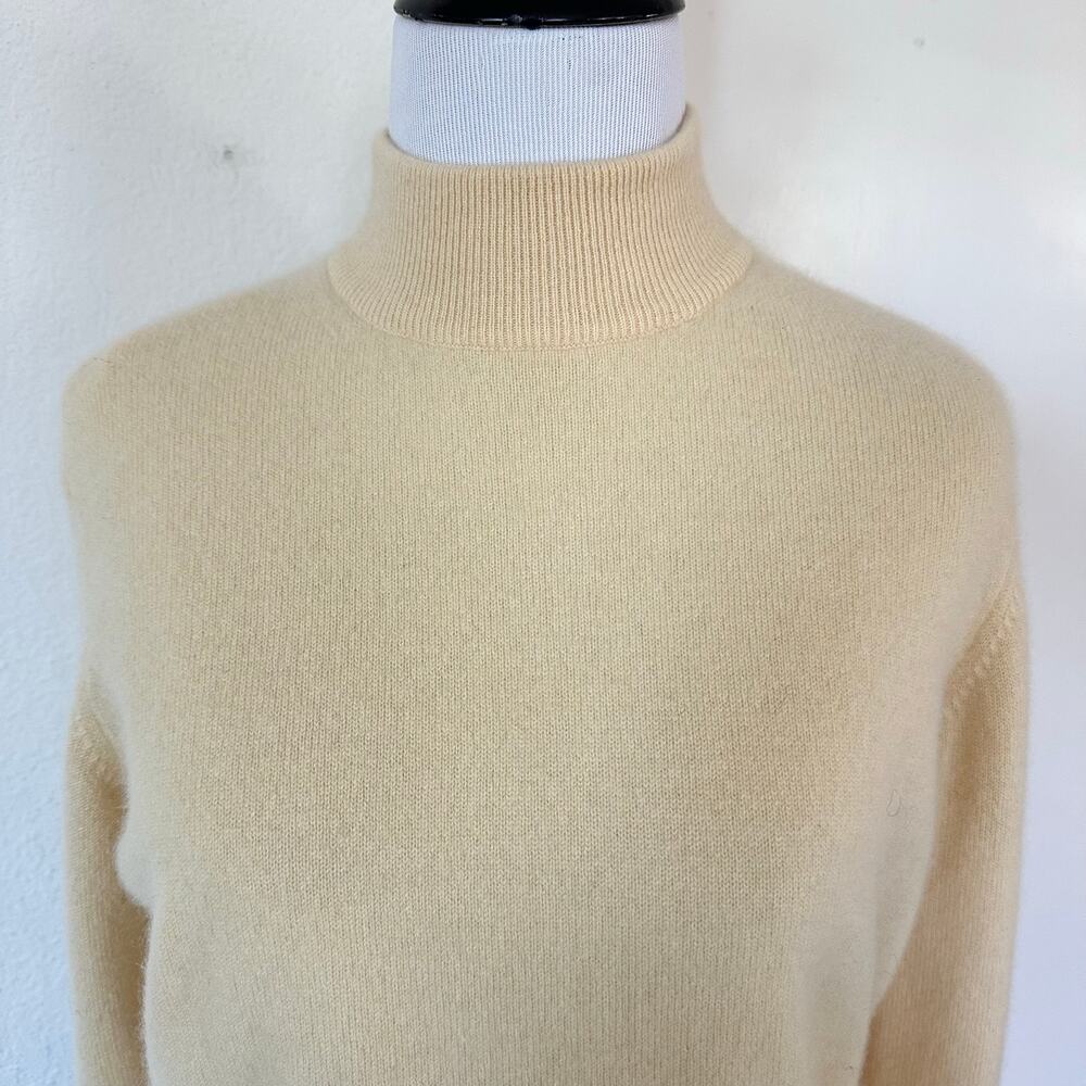 Charter Club Pastel Yellow 100% Cashmere Turtleneck Cozy Sweater Quiet Luxury - Picture 10 of 13